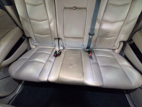 Used 2019 Cadillac Escalade ESV Platinum AWD/4WD image 26