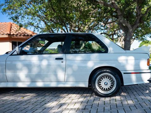 Used 1988 BMW M3 Coupe RWD image 5