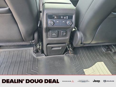 Used 2017 GMC Acadia SLT AWD/4WD image 26