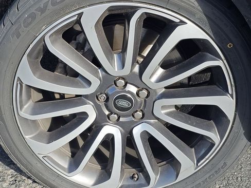 Used 2016 Land Rover Range Rover Supercharged image 20