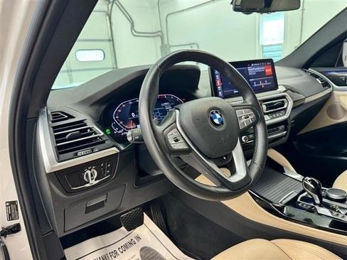 Used 2023 BMW X4 xDrive30i w/ Parking Assistance Package AWD/4WD image 18