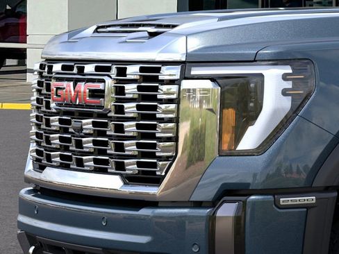 New 2026 GMC Sierra 2500 Denali AWD/4WD image 15