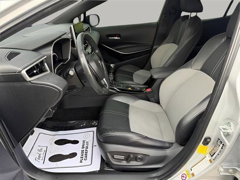 Used 2019 Toyota Corolla XSE FWD image 17