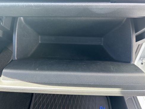 Used 2022 Volkswagen Golf R image 52