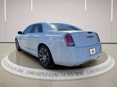 Used 2013 Chrysler 300 S RWD image 3