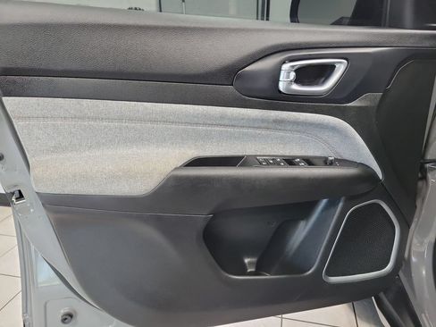 Certified 2023 Jeep Compass Latitude AWD/4WD image 34