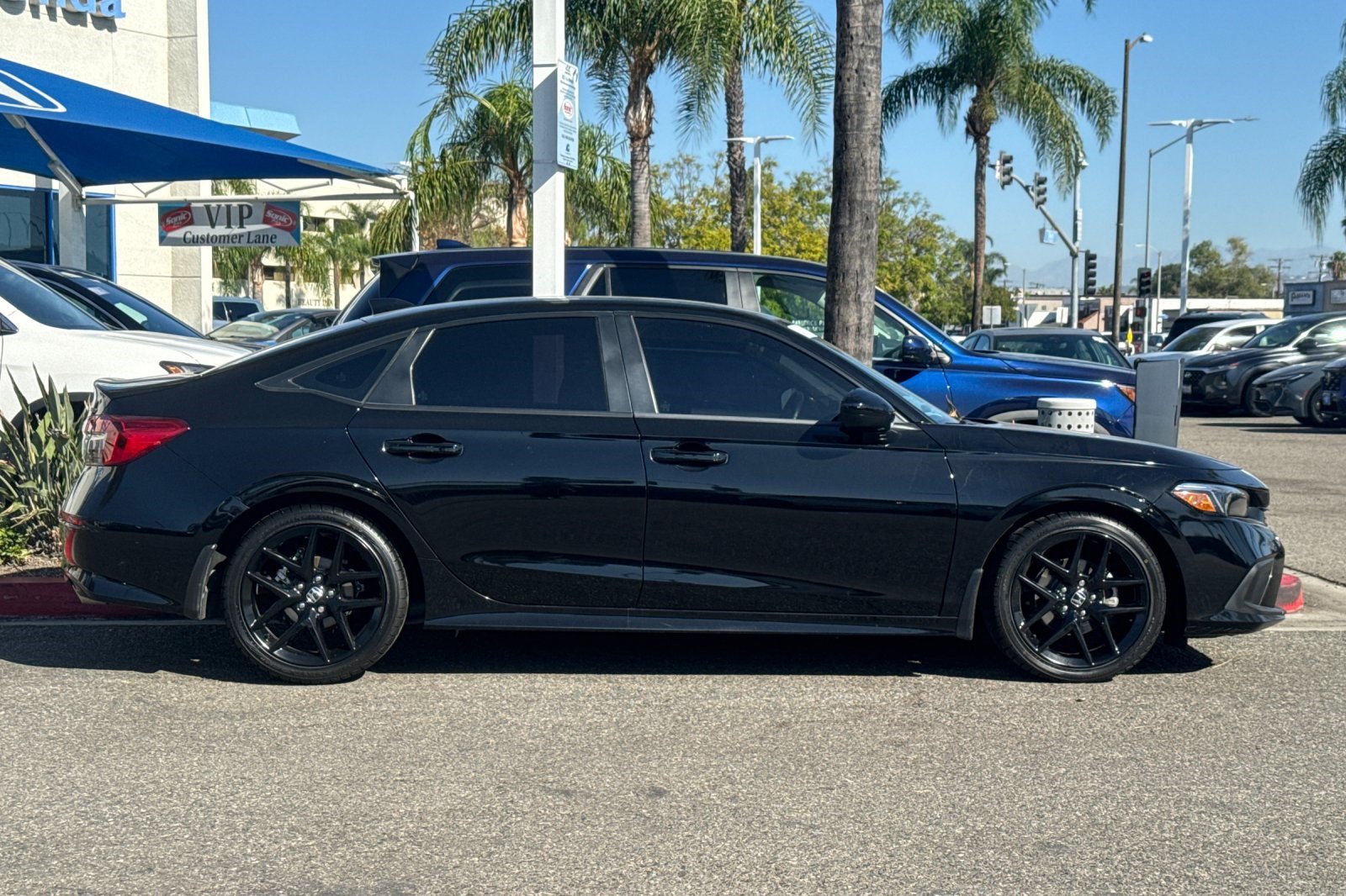 Used 2023 Honda Civic Sport image 8