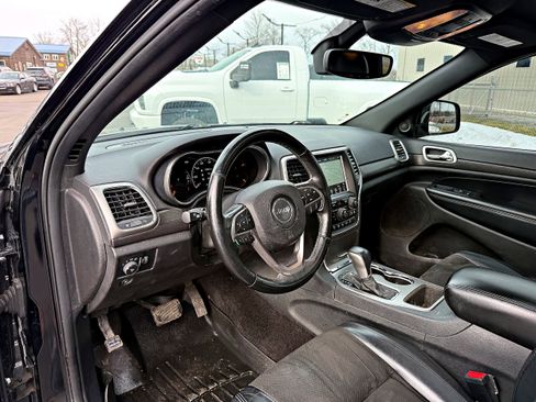 Used 2018 Jeep Grand Cherokee Altitude image 13