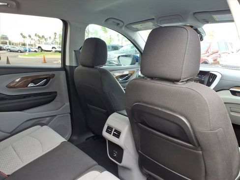 Used 2020 GMC Terrain SLE w/ Driver Convenience Package image 13