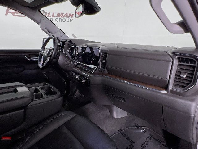 Used 2025 GMC Sierra 1500 SLT AWD/4WD image 39