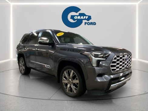 Used 2024 Toyota Sequoia Capstone image 7