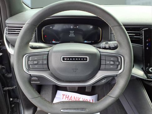 Used 2023 Jeep Wagoneer 4WD image 10