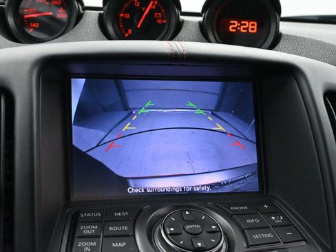 Used 2017 Nissan 370Z NISMO image 22