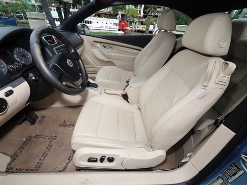 Used 2008 Volkswagen Eos 2.0T FWD image 7