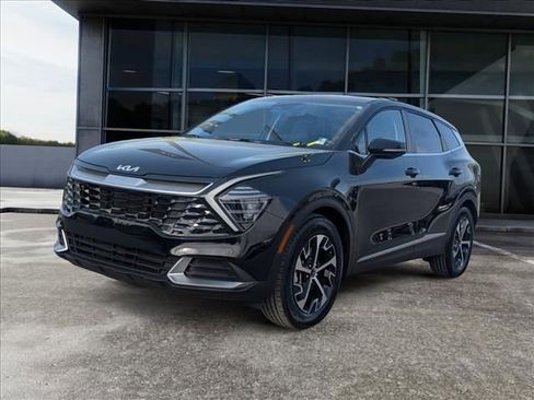 Used 2025 Kia Sportage EX image 5