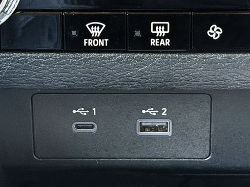 Used 2023 Mitsubishi Outlander SE AWD/4WD image 10