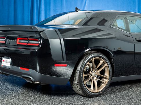 Used 2023 Dodge Challenger SRT Hellcat w/ Driver Convenience Group image 19