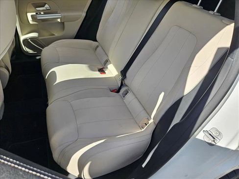 Used 2023 Mercedes-Benz GLA 250 image 15