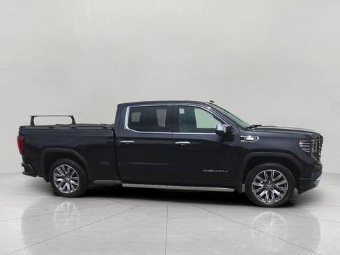 Used 2024 GMC Sierra 1500 Denali w/ Denali Reserve Package AWD/4WD image 10