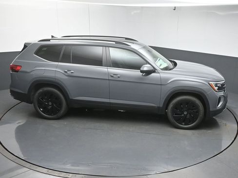 New 2026 Volkswagen Atlas SE FWD image 50