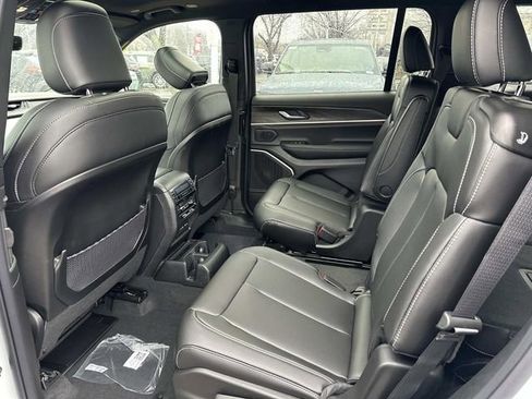 New 2026 Jeep Grand Cherokee L Limited image 11