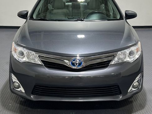 Used 2012 Toyota Camry Hybrid image 3