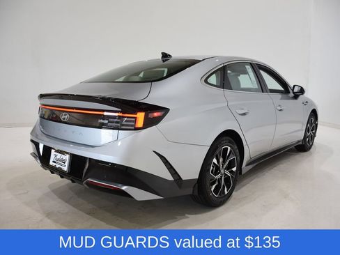 New 2025 Hyundai Sonata SEL image 4