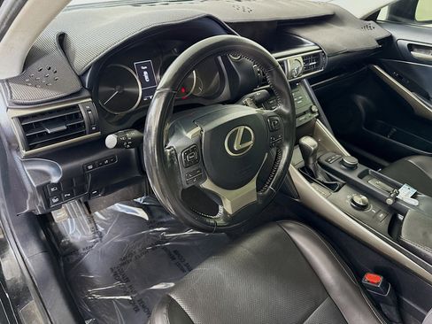 Used 2018 Lexus IS 300 w/ Premium Package image 23