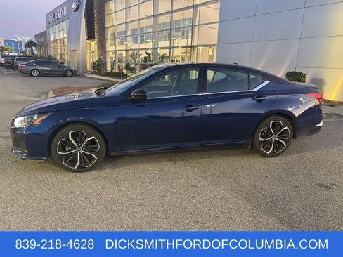 Used 2024 Nissan Altima 2.5 SR image 2