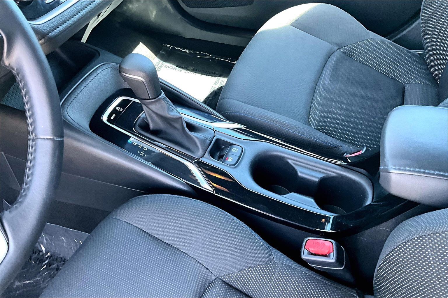 Used 2020 Toyota Corolla SE w/ SE Premium Package FWD image 13