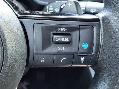Certified 2022 Nissan Rogue SV AWD/4WD image 9