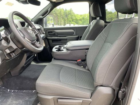 New 2026 RAM 2500 Tradesman AWD/4WD image 7