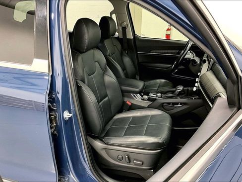Used 2024 Kia Telluride EX w/ EX Captain's Chair Package FWD image 9