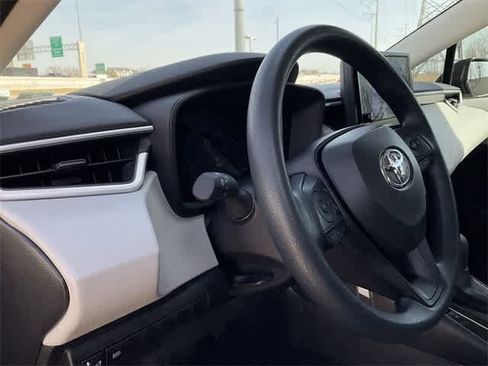 Certified 2026 Toyota Corolla LE image 10