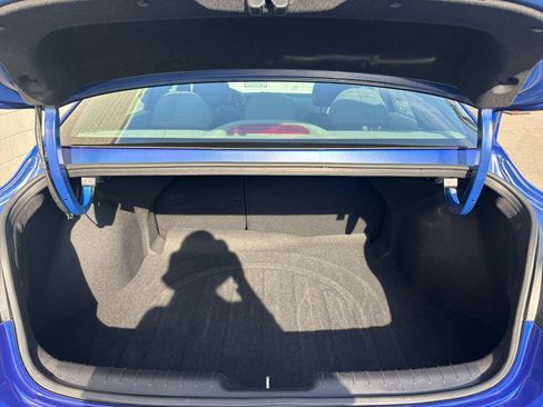 Used 2025 Hyundai Elantra SEL image 31