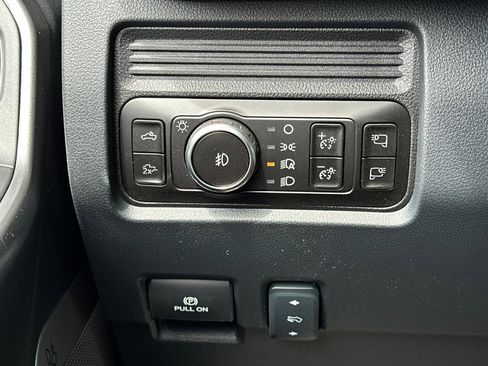 New 2025 Ford F350 Lariat w/ Lariat Ultimate Package image 24