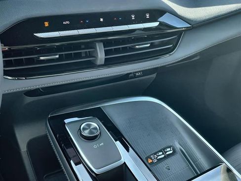 New 2026 Buick Enclave Sport Touring w/ Power Package FWD image 18