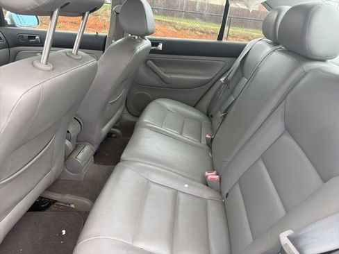 Used 2002 Volkswagen Jetta GLS image 10