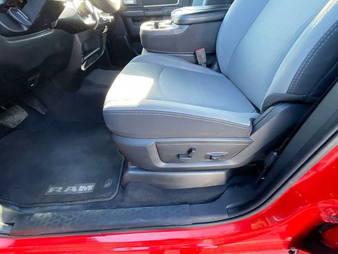 Used 2024 RAM 2500 Big Horn w/ Bed Utility Group image 21