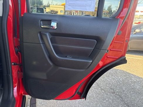 Used 2006 HUMMER H3 image 19