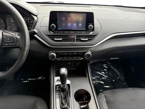 Used 2023 Nissan Altima 2.5 S FWD image 15