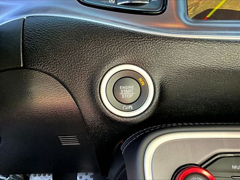 Used 2019 Dodge Challenger R/T Scat Pack RWD image 14