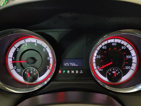 Used 2018 Dodge Grand Caravan SXT FWD image 23