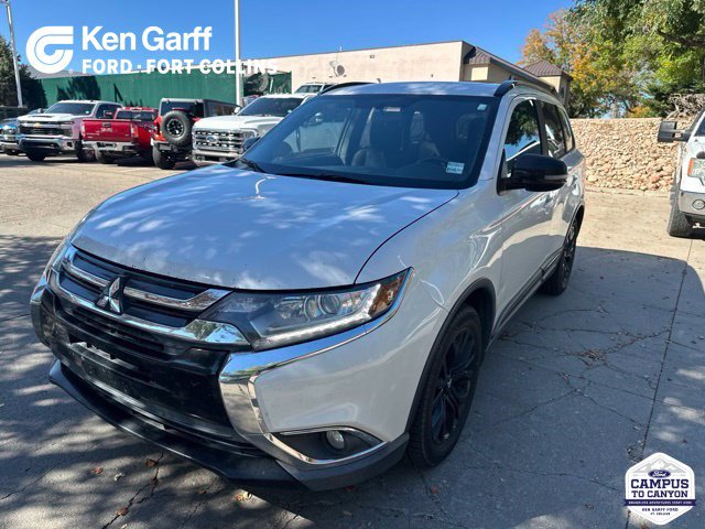 Used 2018 Mitsubishi Outlander ES AWD/4WD image 1