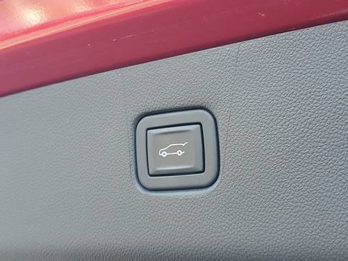 Used 2021 Chevrolet Blazer LT FWD image 8