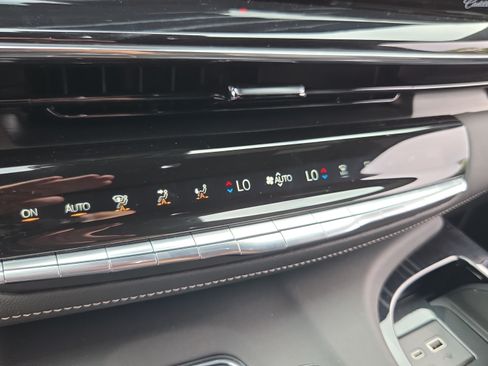Certified 2024 Cadillac Escalade Sport RWD image 21