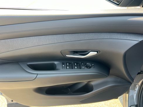 Used 2025 Hyundai Tucson SEL AWD/4WD image 11