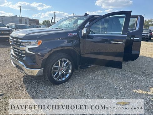 Used 2023 Chevrolet Silverado 1500 LTZ w/ LTZ Premium Package image 32