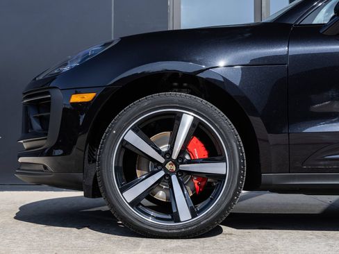 Certified 2026 Porsche Macan S AWD/4WD image 13