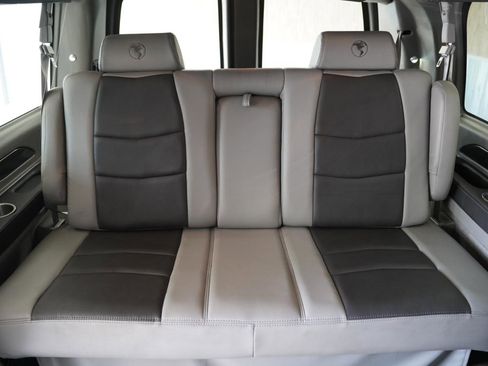 Used 2020 Chevrolet Express 2500 w/ Enhanced Convenience Package image 39